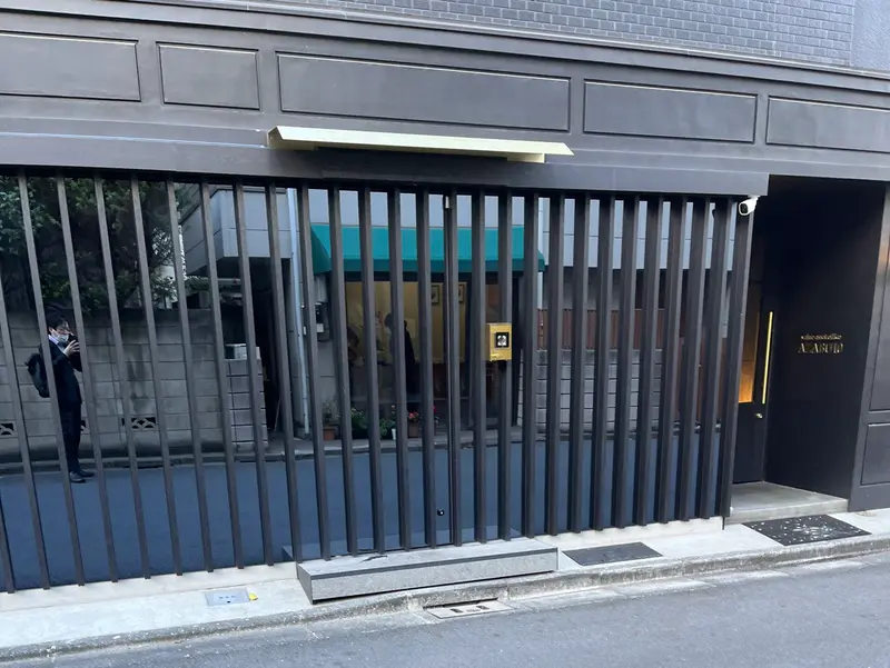 Lavish QRリーダー店舗へ納入