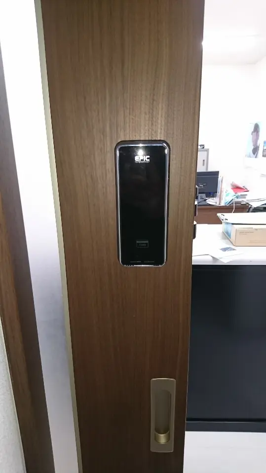 スマートロック「TOUCH HOOK 2」オフィスへ納入